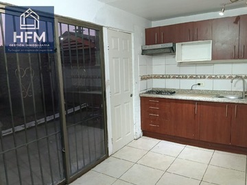 Casa en arriendo mensual en Cardenal Oviedo, Puente Alto - 3 dormitorios, 2 baños