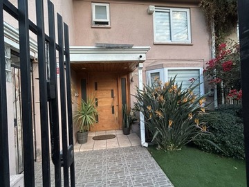 Casa en venta en Damaso, Quilicura - 4 dormitorios, 3 baños