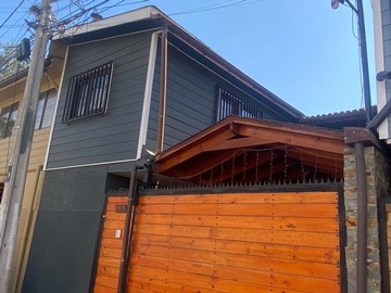 Casa en venta en Vendo Casa en Villa Nueva Renca - 3 dormitorios, 3 baños
