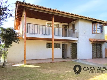 Casa en arriendo mensual en Dublé Almeyda 5470, Ñuñoa - 4 dormitorios, 4 baños