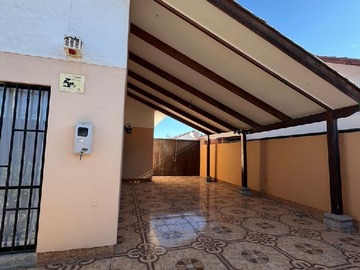 Casa en venta en Se vende casa, ubicada en avenida central en Copiapó. (172294), Copiapó - 4 dormitorios, 3 baños