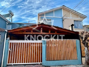 Casa en arriendo mensual en Villavicencio 298, Quilicura - 3 dormitorios, 2 baños