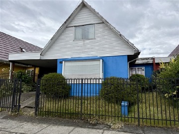 Casa en venta en Casa en excelente ubicacion en Valle Volcanes, Puerto Montt para habitacional o Comercial, Puerto Montt - 5 dormitorios, 3 baños