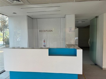 Local Comercial en venta en Américo Vespucio Sur ,Las condes, Las Condes - 3 baños