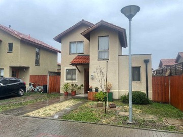 Casa en arriendo mensual en Excelente ubicación 3D/2B/2E en Machalí (176911), Machalí - 3 dormitorios, 2 baños