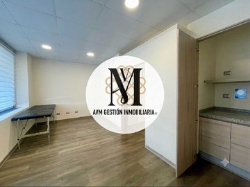 Oficina en arriendo mensual en Oficina con resolución sanitaria, 1box, EST (171958), Viña del Mar - 1 dormitorio, 1 baño