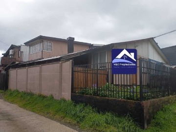 Casa en venta en Moderna y Cómoda, Ideal para Familias (176571), Frutillar - 4 dormitorios, 1 baño