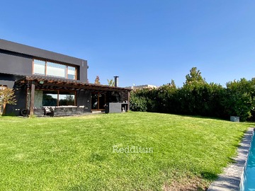 Casa en venta en Mediterranea con gran terreno (173019), Colina - 6 dormitorios, 4 baños