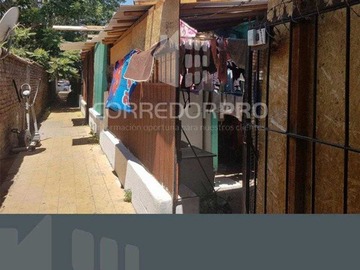 Casa en venta en Casa de 1 piso con 3d + 1b y patio. A pasos del metro pa..., Recoleta - 3 dormitorios, 1 baño