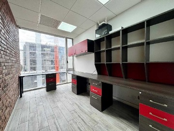 Oficina en arriendo mensual en Amplia Oficina Ideal para Inversión (178449), Vitacura - 3 dormitorios, 2 baños
