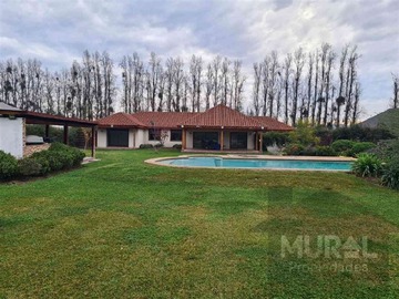 Casa en venta en Camino Loreto condominio El Haras - Talagante, Talagante - 5 dormitorios, 5 baños