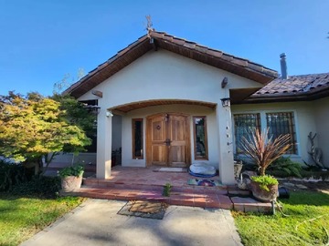 Casa en venta en Pasaje San Pedro, Isla de Maipo - 4 dormitorios, 3 baños