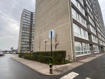 Departamento en venta en Salas & Avenida Goycolea, La Cisterna - 3 dormitorios, 1 baño