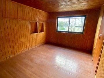 Casa en arriendo mensual en Casa de 3 pisos con giro comercial (170819), Chillán - 9 dormitorios, 9 baños