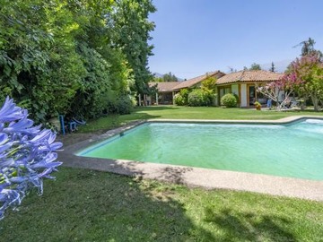 Casa en venta en ¡oportunidad! ¡bajó de precio! - gino girardi, Lo Barnechea - 4 dormitorios, 3 baños