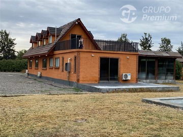 Casa en venta en Camino carampangue, Talagante - 5 dormitorios, 4 baños