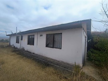 Parcela en venta en En Venta Parcela de 5.745m2. Estancia Tambillos, Coquimbo - 4 dormitorios, 1 baño