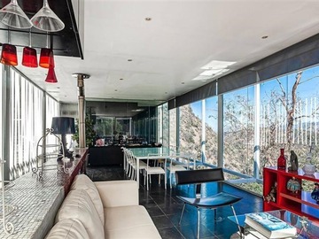 Casa en venta en Linda casa en tranquilo sector del Arrayan, Lo Barnechea - 4 dormitorios, 4 baños