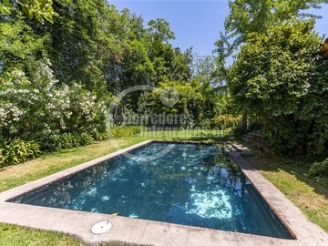 Casa en venta en Av. La dehesa, Lo Barnechea - 6 dormitorios, 5 baños