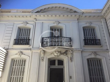 Local Comercial en arriendo mensual en Providencia/ pedro de valdivia, Providencia - 4 baños