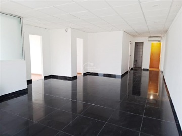 Oficina en arriendo mensual en Metro Manuel Montt / Barros Borgoño, Providencia - 3 dormitorios, 2 baños
