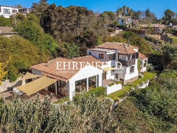 Casa en venta en Santa Laura, Concón - 6 dormitorios, 5 baños