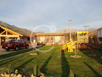 Parcela en venta en FUndo LOs Coroneles / Sector Pelumpen/ / Ruta 10 G Cuesta La Dormida, Olmué - 3 dormitorios, 3 baños