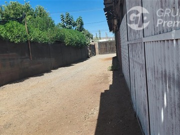 Terreno Industrial en arriendo mensual en La pintana los cipreses, La Pintana - 1 baño