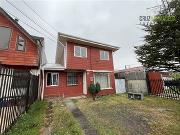Casa en venta en Cercano a Av. Austral, Puerto Montt - 4 dormitorios, 3 baños