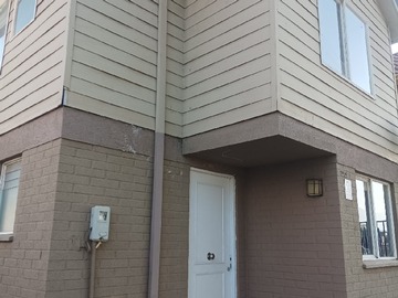 Casa en venta en Venta Casa Avda la Hacienda Larapinta Condominio los Coihues - 3 dormitorios, 2 baños