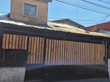 Casa en venta en Consul eduardo llanos 7919, Lo Prado - 5 dormitorios, 1 baño