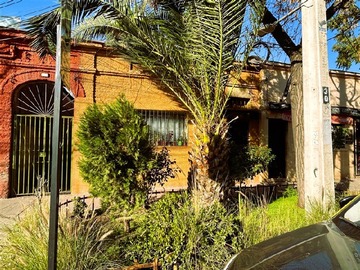 Casa en venta en Libertad / Mapocho, Santiago - 2 dormitorios, 2 baños