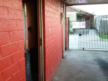 Casa en venta en Jardines del puerto montt, Puerto Montt - 4 dormitorios, 2 baños