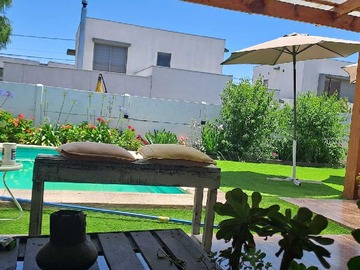 Casa en venta en Vende Casa Mediterránea con Piscina en Til Til (172741), Til til - 3 dormitorios, 3 baños