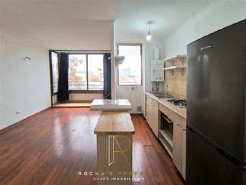 Departamento en venta en Barrio Yungay, Santiago - 3 dormitorios, 1 baño
