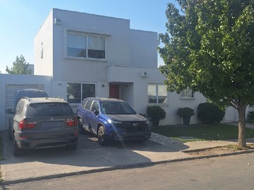 Casa en venta en Calle la Catana, Colina - 4 dormitorios, 3 baños