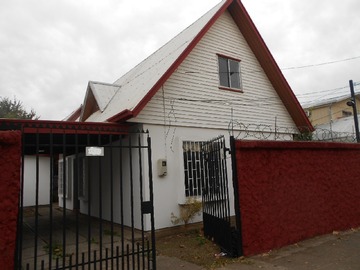Casa en venta en Los andes, Chillán - 3 dormitorios, 2 baños