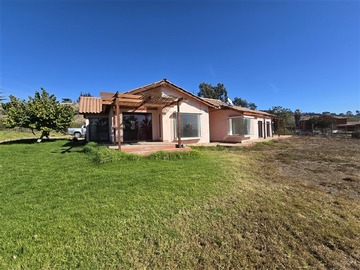 Casa en arriendo mensual en Alfalfares, La Serena - 4 dormitorios, 3 baños