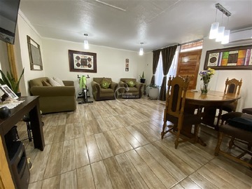 Casa en venta en San José de la Estrella, La Florida - 3 dormitorios, 2 baños