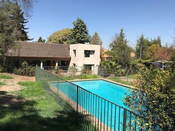 Casa en venta en Onofre jarpa, rebeca matte, gran terreno, La Reina - 5 dormitorios, 4 baños