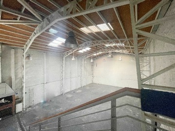 Bodega en arriendo mensual en Bodega comercial con oficina en Santiago (162708), Santiago