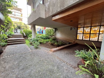 Departamento en arriendo mensual en Amplio dpto a 6 min. Metro los leones (174639), Providencia - 4 dormitorios, 3 baños