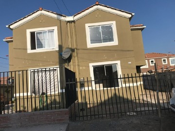 Casa en arriendo mensual en Umbrales de buin, Buin - 3 dormitorios, 2 baños