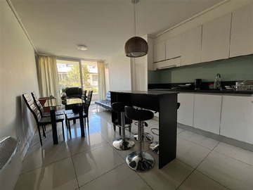 Departamento en venta en General Carol Urzua / Metro Hernando de Magallanes, Las Condes - 2 dormitorios, 2 baños