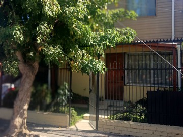 Casa en venta en Hermosa casa de esquina 2 pisos en Maipú (156970), Maipú - 4 dormitorios, 2 baños