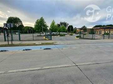 Casa en venta en Av. El Bosque - camino Mollulco, Temuco - 4 dormitorios, 1 baño