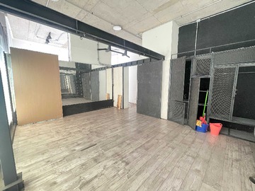 Local Comercial en arriendo mensual en Oportunidad // Amplio // Cantagallo (163504), Las Condes