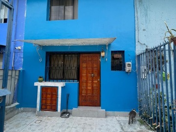Casa en venta en Estadio Nacional, Ñuñoa - 4 dormitorios, 1 baño