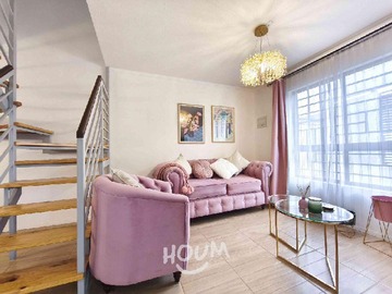 Casa en arriendo mensual en Cerro Pomerape, Maipú - 3 dormitorios, 2 baños