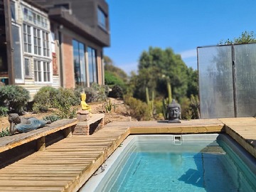 Casa en venta en A 7 minutos de la rotonda de concón, Concón - 7 dormitorios, 4 baños